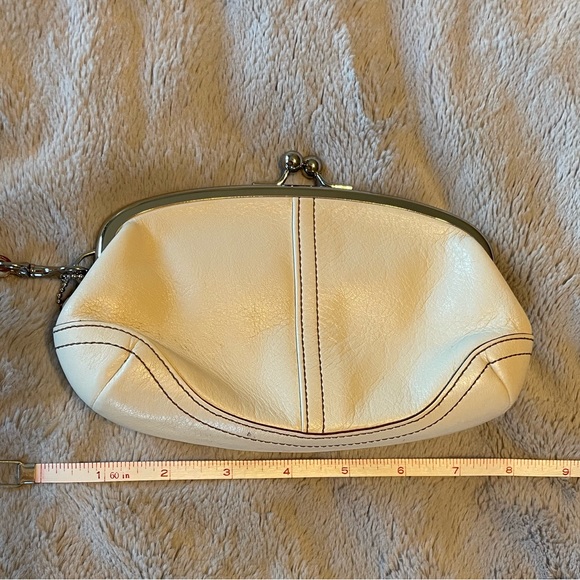 Coach wristlet - Picture 4 of 7